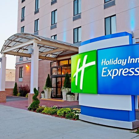 Holiday Inn Express Brooklyn, An Ihg Hotel New York Esterno foto